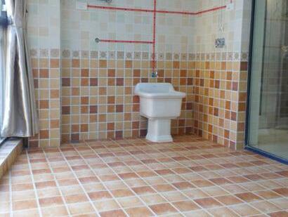 陽臺(tái)貼瓷磚