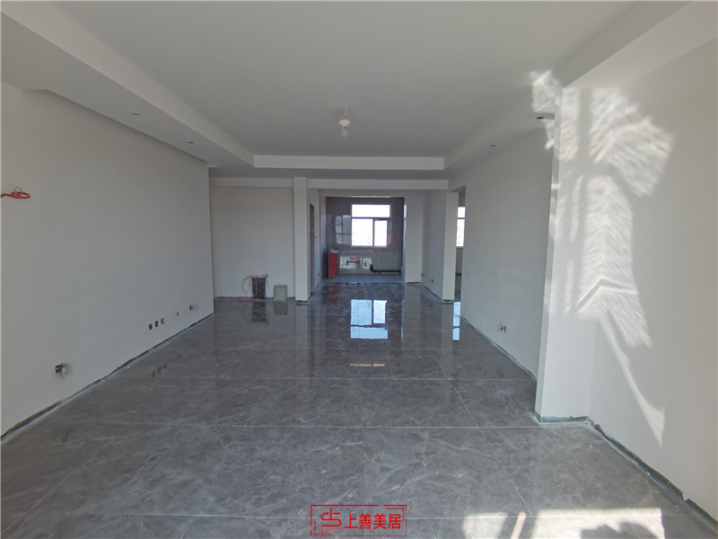 紅星小區(qū)160平