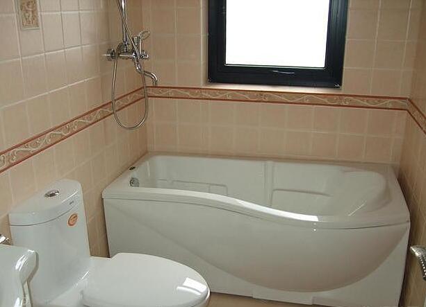 衛(wèi)生間浴缸