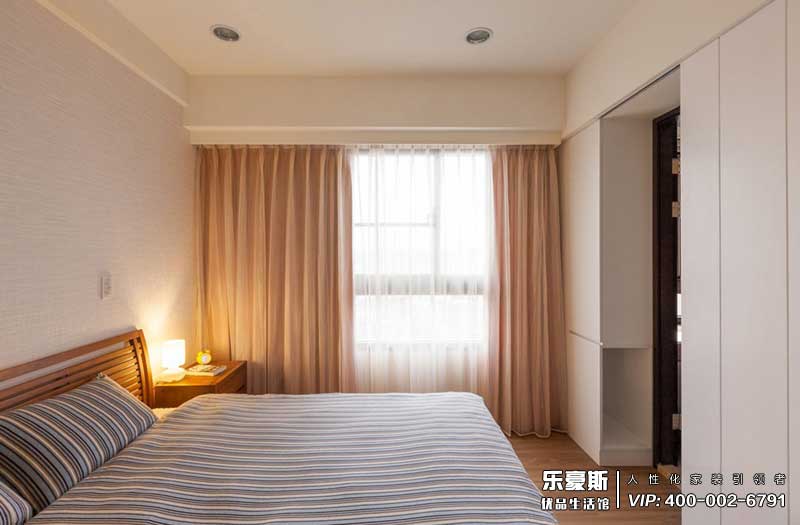 石銅府現(xiàn)代簡約風格裝修效果圖