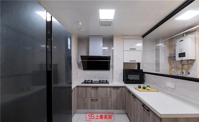 保利拉菲/113㎡現(xiàn)代簡約