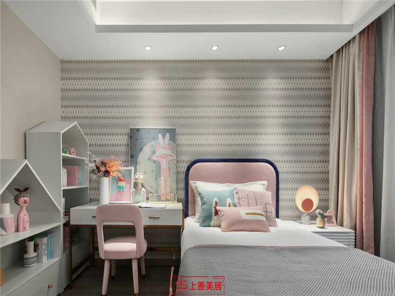 融創(chuàng)中心/現(xiàn)代/180㎡